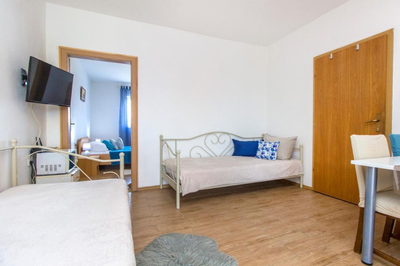 Dalmati House Hotel Brodarica  Eksteriør billede