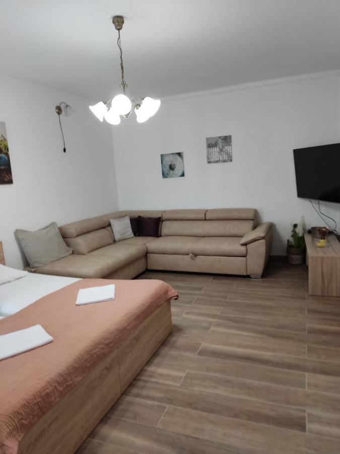 Dalmati House Hotel Brodarica  Eksteriør billede